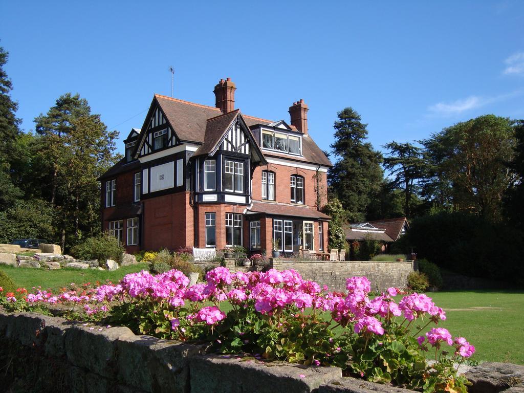 Woodlands Bed & Breakfast Barnt Green Eksteriør billede