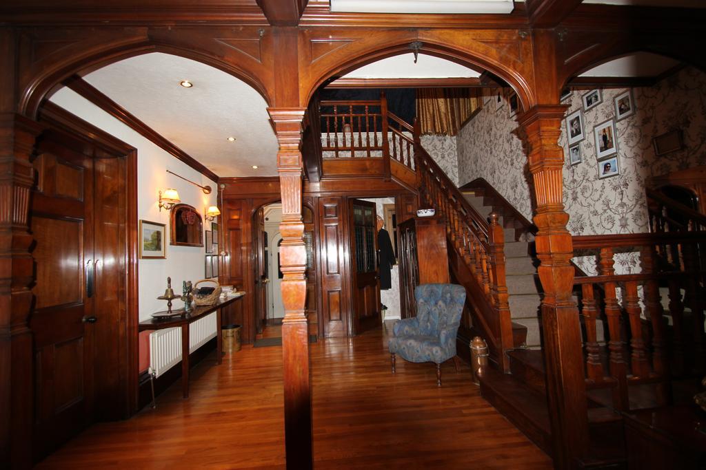 Woodlands Bed & Breakfast Barnt Green Eksteriør billede
